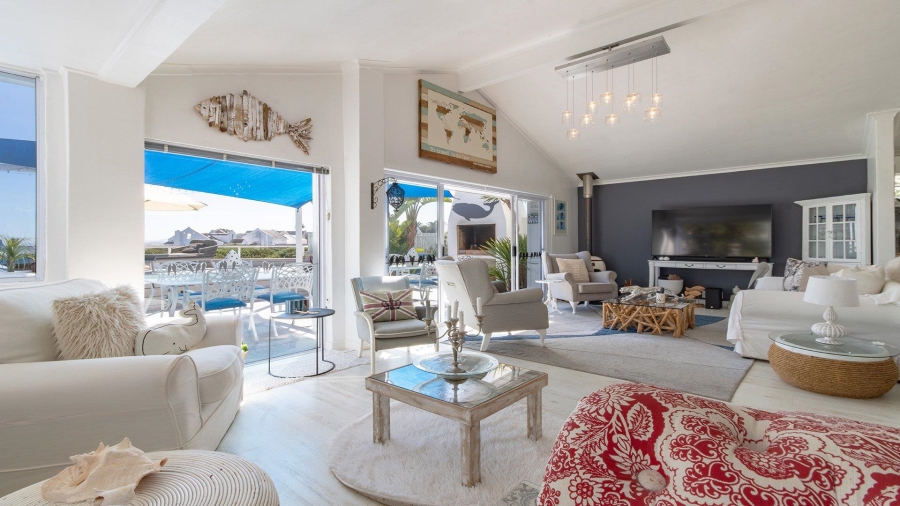 4 Bedroom Property for Sale in Grotto Bay Western Cape